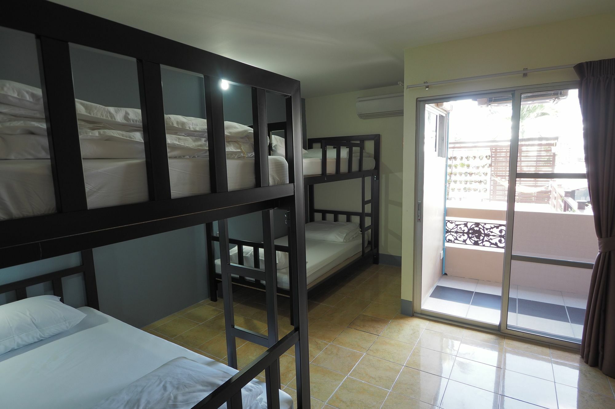 Just Sleep @Box Hostel Chiang Mai Dış mekan fotoğraf